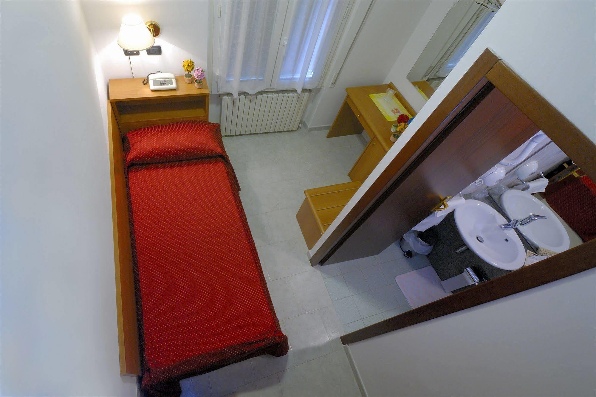 Hotel Nella Ла-Спеція Екстер'єр фото