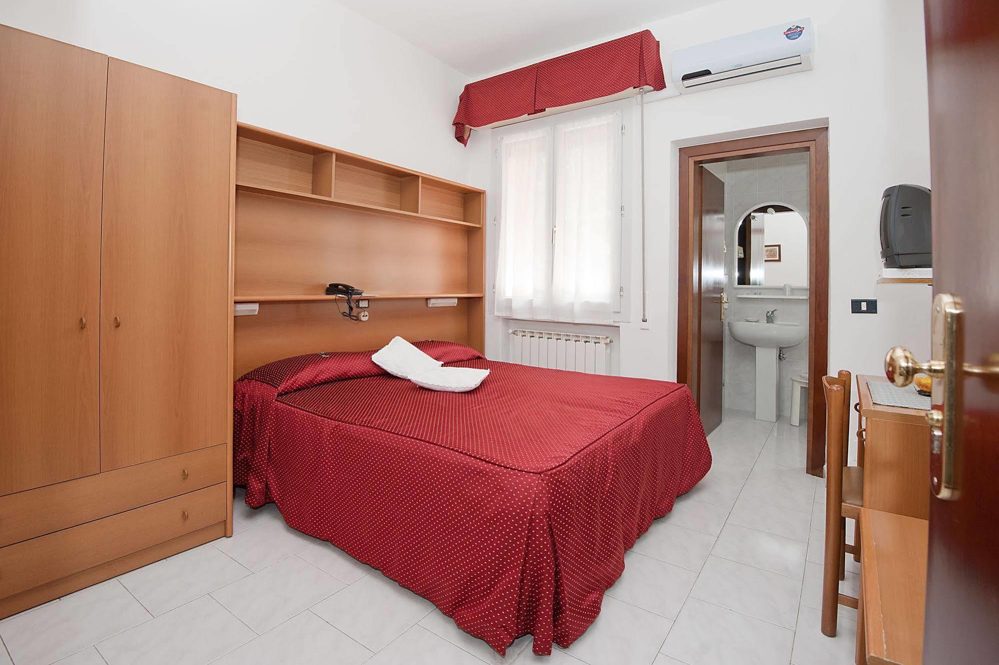Hotel Nella Ла-Спеція Екстер'єр фото