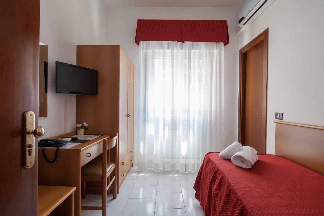 Hotel Nella Ла-Спеція Екстер'єр фото