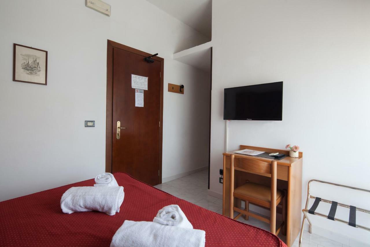 Hotel Nella Ла-Спеція Екстер'єр фото